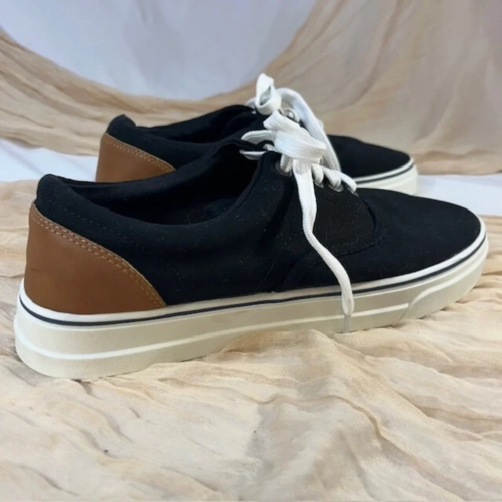 Chaps Mens Low Profile Black/White Canvas Shoes Size‎ 7.5 NWOB